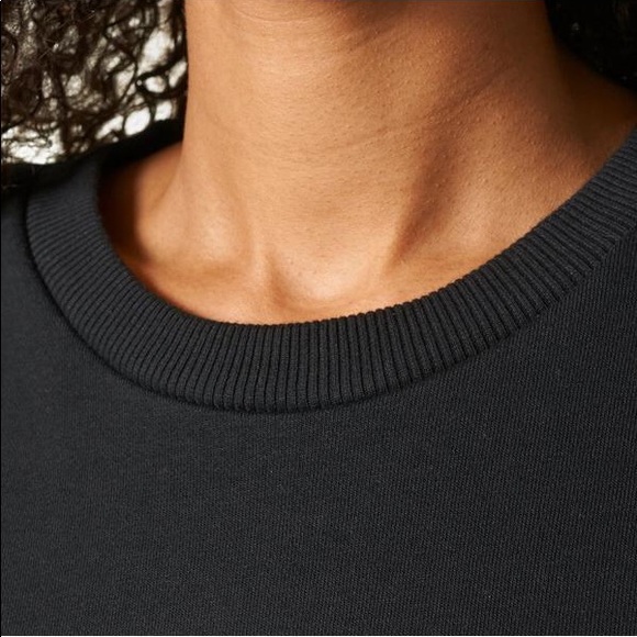 📣Last one 🆕Adidas Originals trefoil sweatshirt - Picture 4 of 6